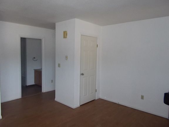 4th image of 1204 Quinella Dr #1204