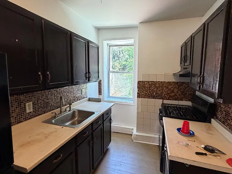 15 W Main St #1F — Photo 5