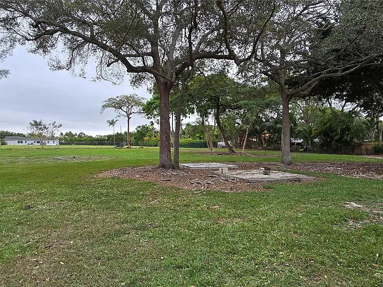 6500 SW 82nd Ave — Photo 17