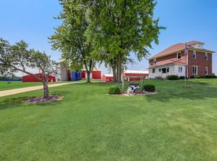 5181 Hillcrest Dr, West Bend, WI 53095