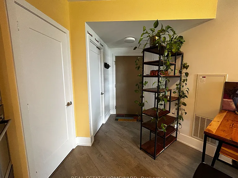 1 Edgewater Dr S #413 — Photo 2