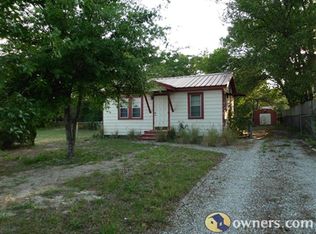 8706 Overlook Dr, Temple Terrace, FL 33617