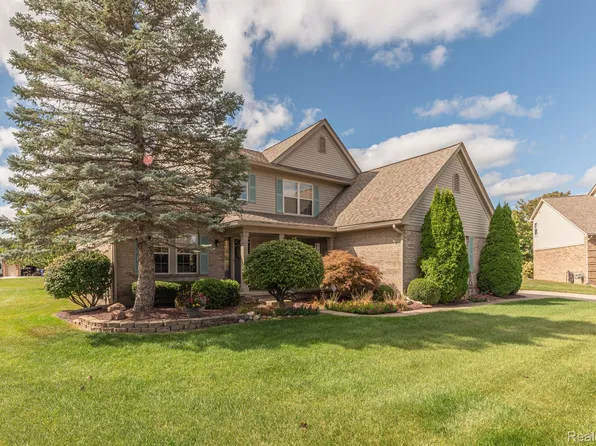 46551 Scotia Ct, Canton, MI 48187