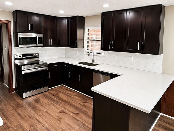 5th image of 18327 Champion Forest Dr
