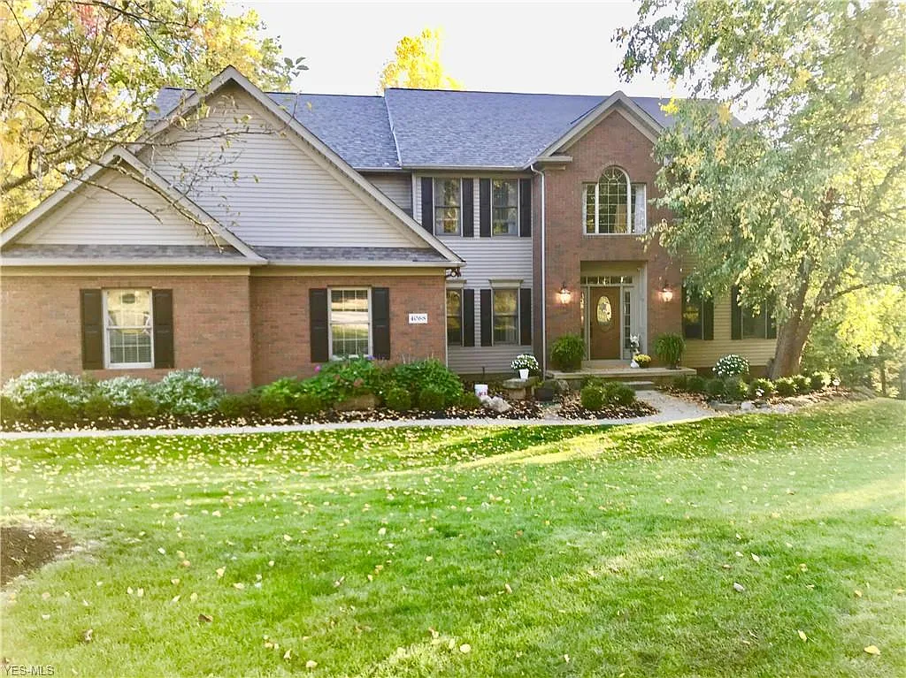4068 Stonebridge Blvd photo 1