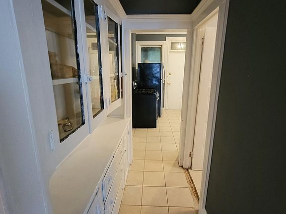 5th image of 176 S 9th St #1