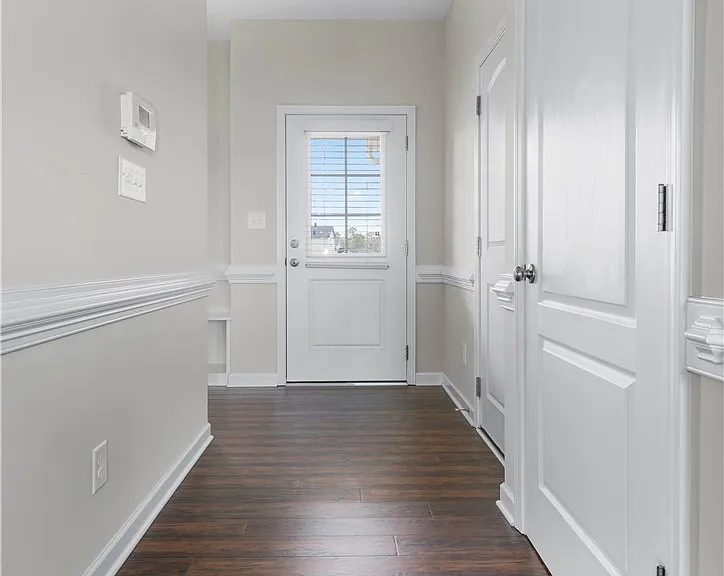 820 Leah St — Photo 7