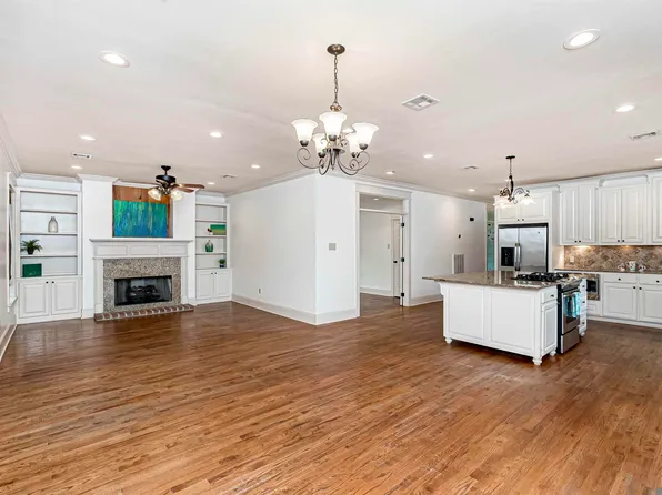 1654 Saint Rose Ave, Baton Rouge, LA 70808