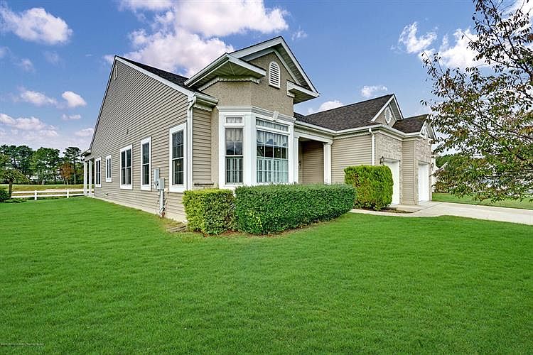 39 Spring Lake Blvd, Waretown, NJ 08758 Zillow