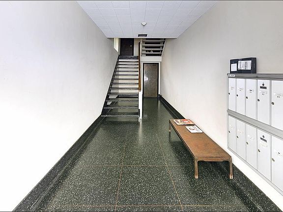 5th image of 2000 Greenwich St
