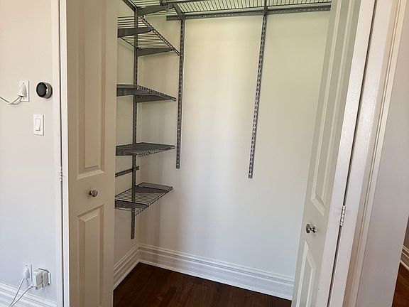 5th image of 6206 N Lakewood Ave #3