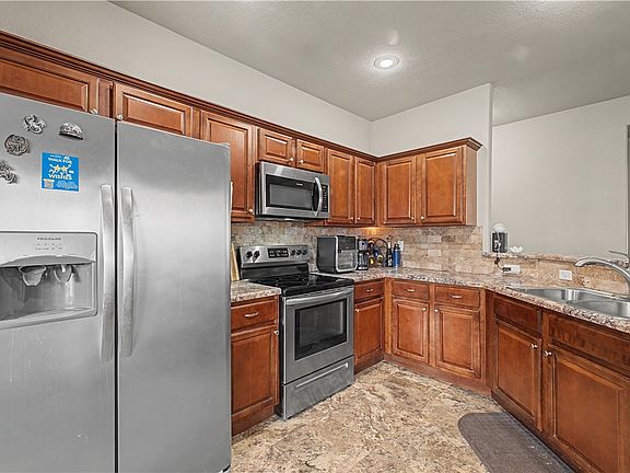 5th image of 6202 SW Warrington Rd