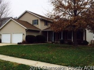 706 Northridge Dr, Mahomet, IL