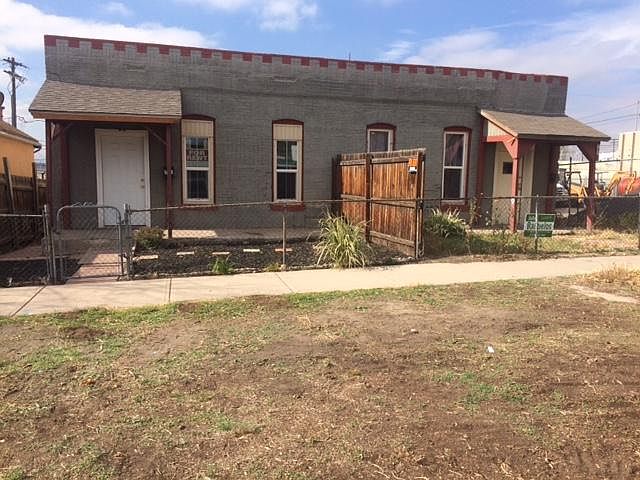 1st image of 747 Mariposa St