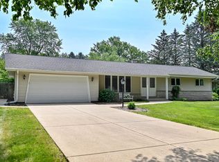 1436 Mount Ln, Hubertus, WI 53033