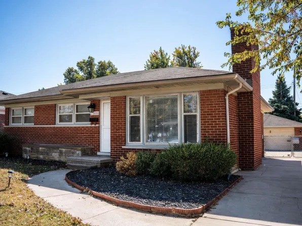 21800 Chalon St, Saint Clair Shores, MI 48080