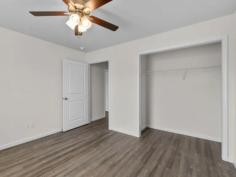 225 Iylas Ln — Photo 6