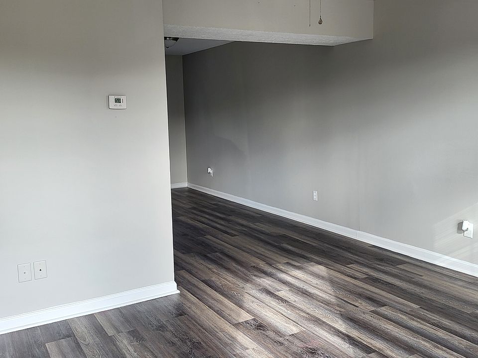 1st image of 194 S Killarney Ln APT 2