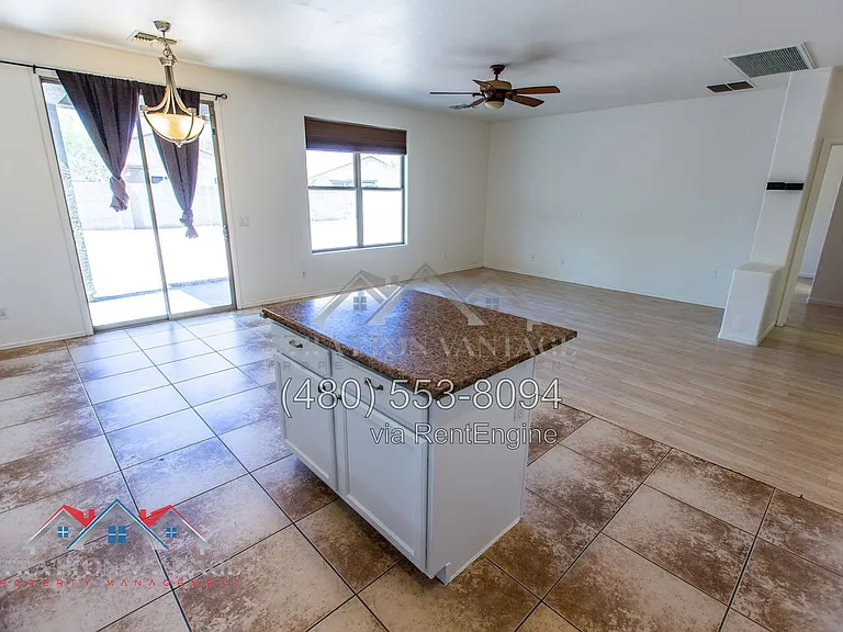 42322 W Lunar St — Photo 20