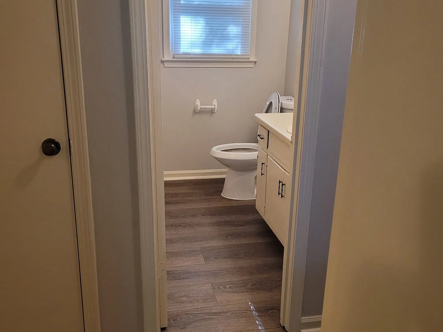 2 bed, 1.5 bath, $1,400 — Photo 2