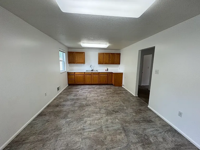38491 Westvale St — Photo 3