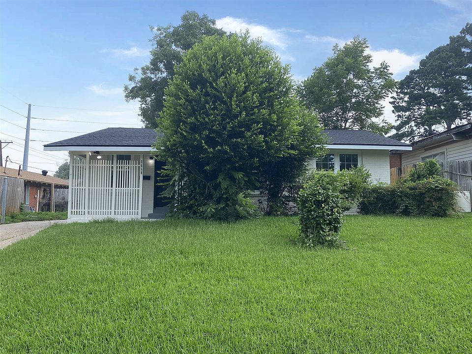 1st image of 3658 Bellaire Ave