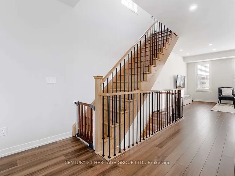 239 Harding Park St — Photo 15