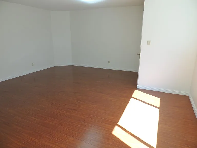 321 Gladys Ave #2 — Photo 3