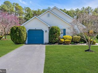 2621 Meadow Lake Dr, Toms River, NJ