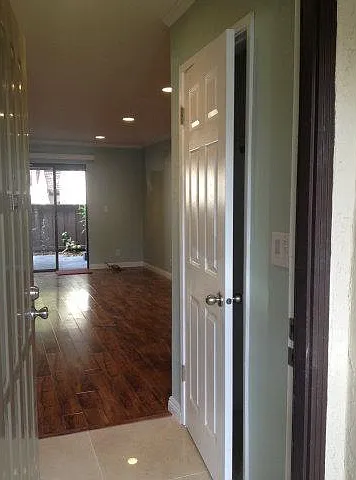 1001 E Evelyn Ter — Photo 4