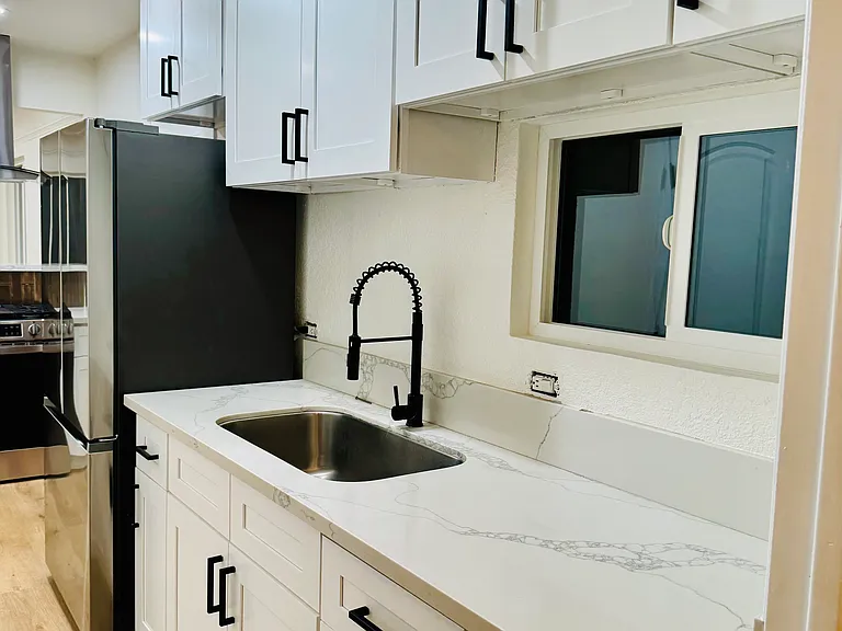 364 S McBride Ave — Photo 14