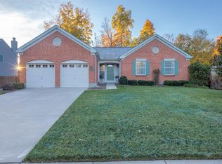 1121 Valleywood Dr, Batavia, OH 45103