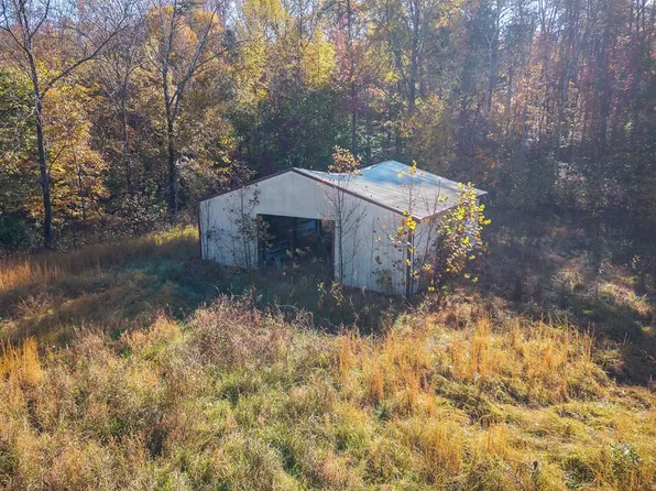 2 Joppa Rd, Sparta, TN 38583