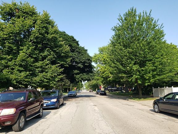 4th image of 7743 W Bryn Mawr Ave