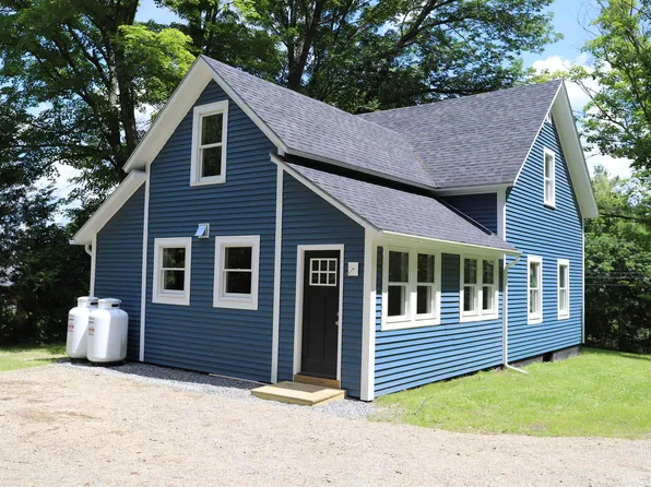 288 Cross Road, Newport Town, VT 05857