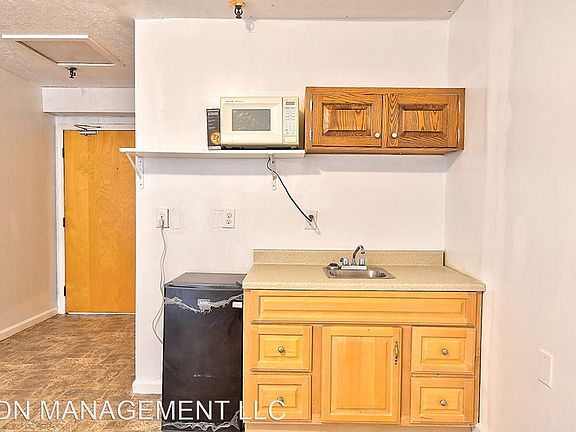 4th image of 107 N Pike St #30