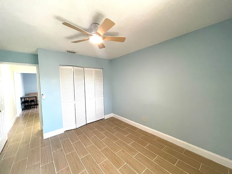 5753 SE Mercedes Ave — Photo 12