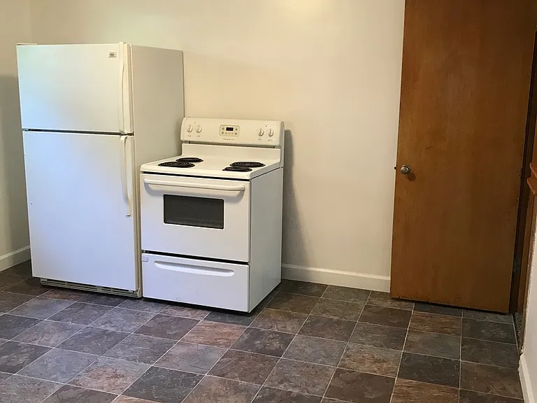 107 S Duluth Ave #3 — Photo 8
