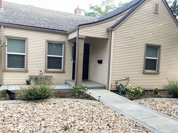 116 E Mariposa Ave