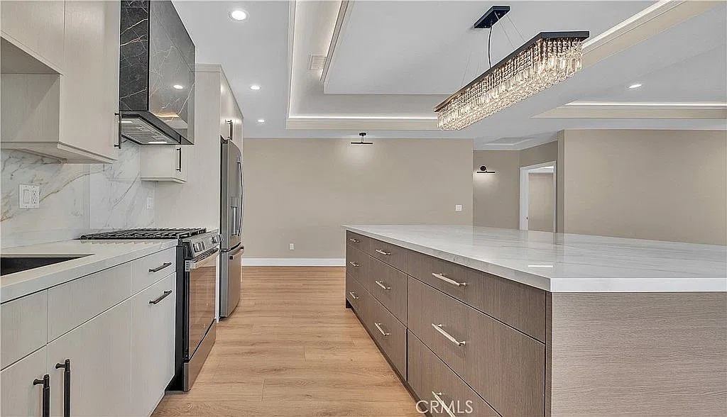 3 bed, 1500 sqft, $6,500 — Photo 4