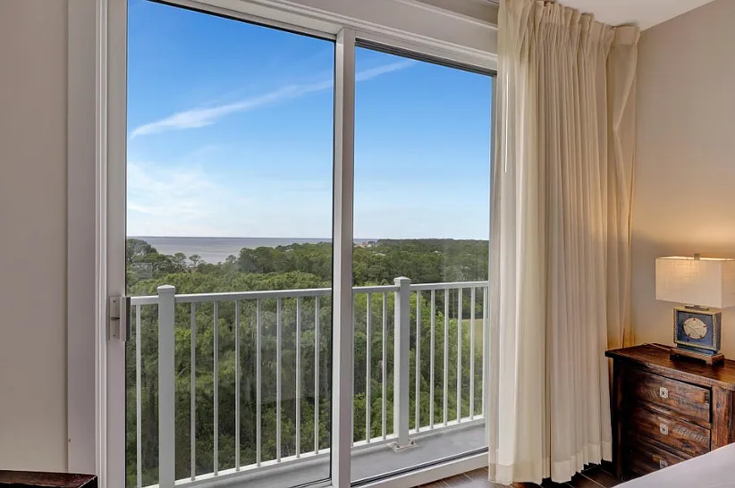 Lots of natural light - 9800 Grand Sandestin Blvd #5704