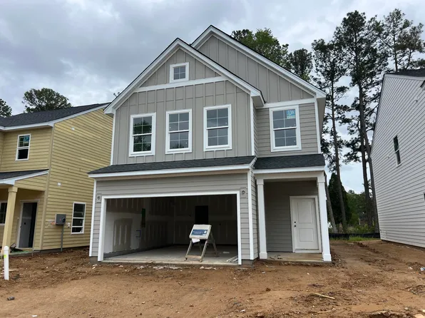 225 Central Creek Dr, Goose Creek, SC 29445