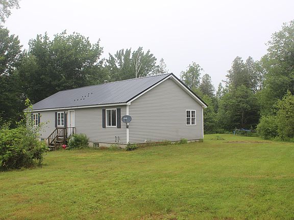3rd image of 228 Wilcox Road