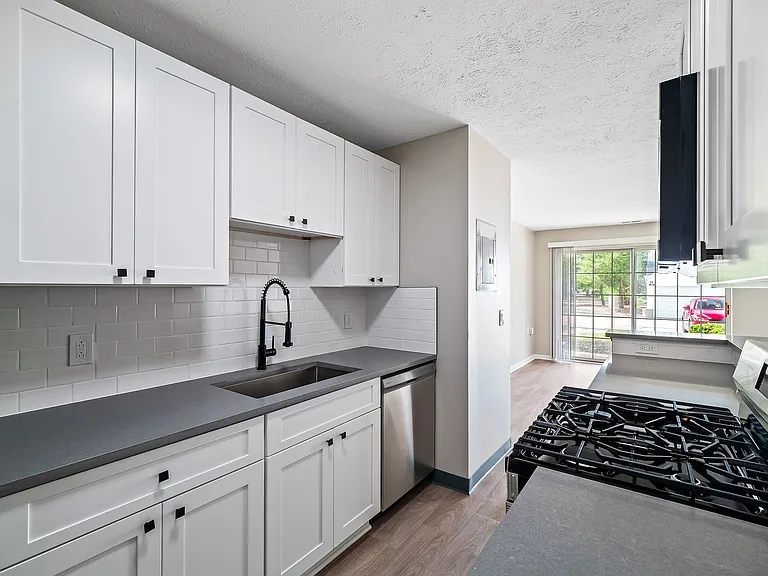 Cherry Tree Village Apartments — Photo 101