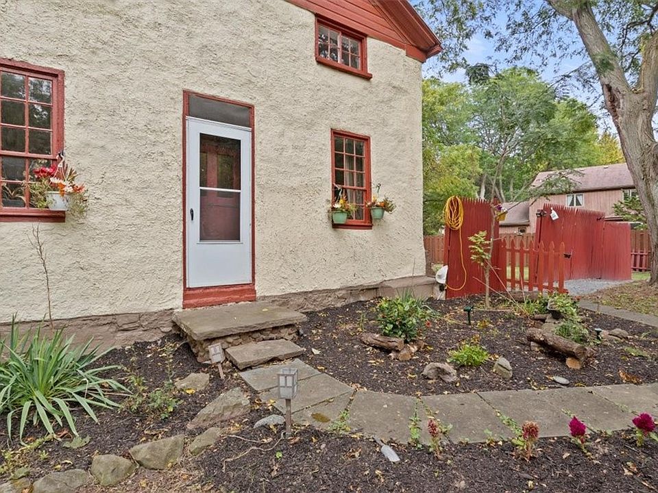 992 Whalen Rd, Penfield, NY 14526 Zillow