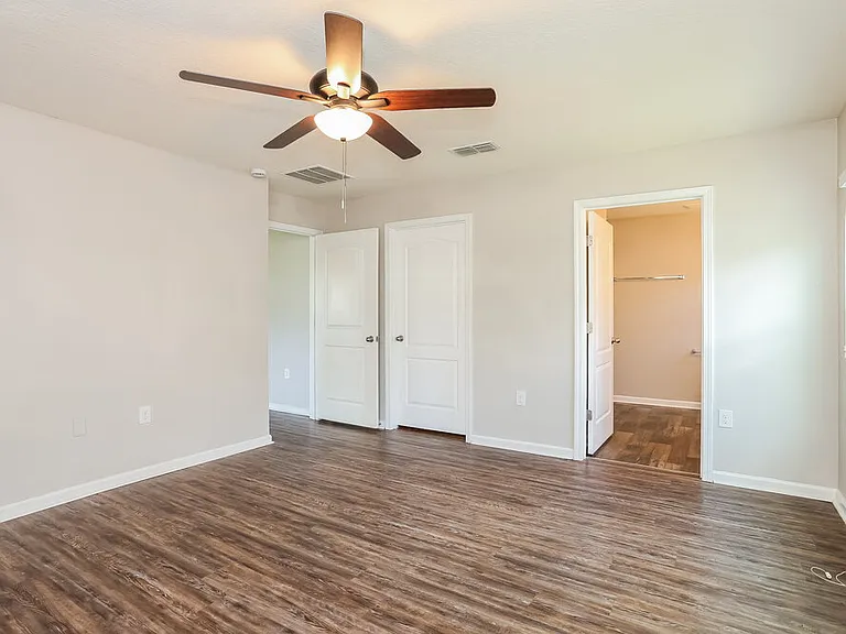2067 Tyson Lake Dr — Photo 9