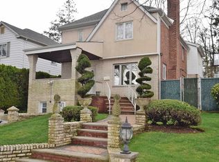 18630 80th Dr, Jamaica, NY 11432