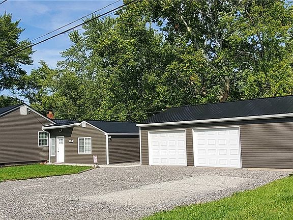 2nd image of 724 Briggs Rd