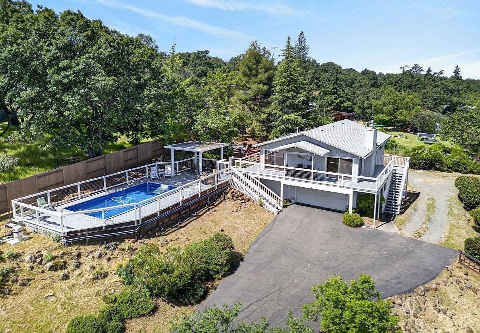 1st image of 3531 Linda Vista Dr