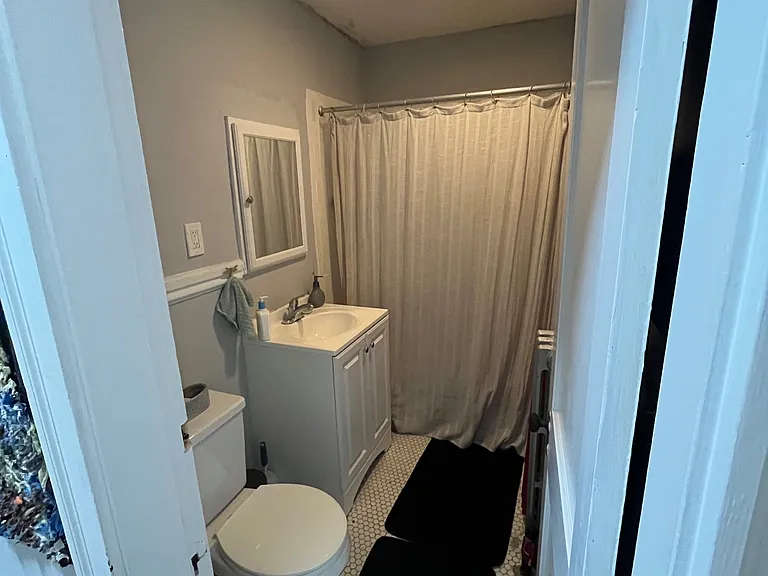 12 Verona St #2L — Photo 13